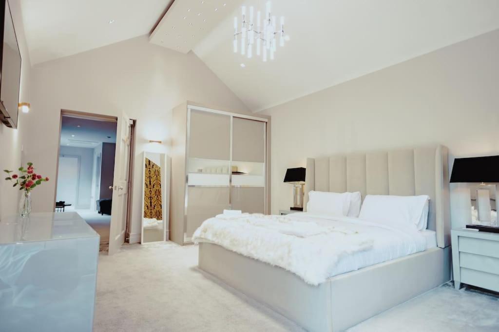 3-Story Townhouse - Sleeps 8 Leilighet Leeds  Eksteriør bilde